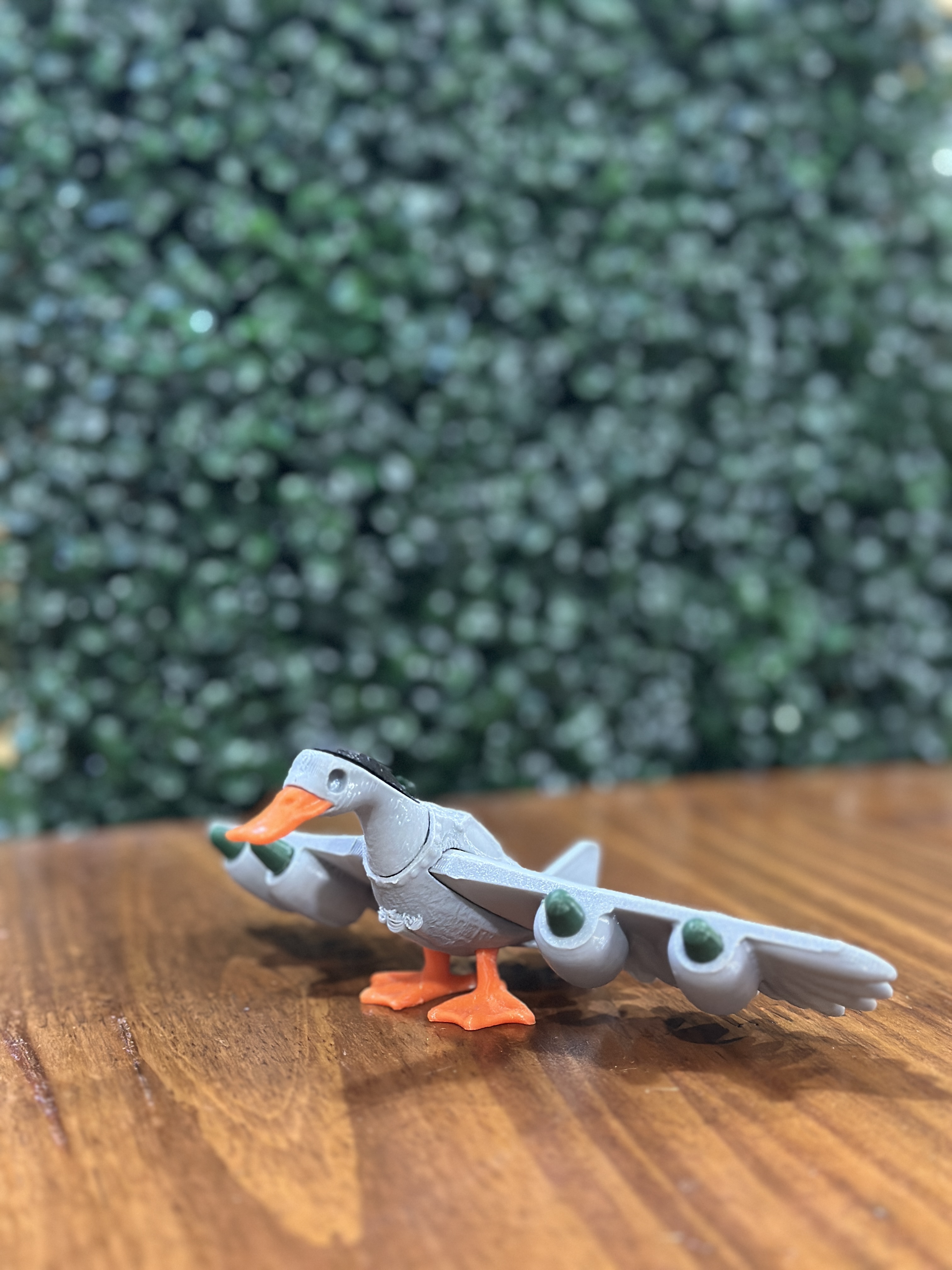 Figura Pato Avión Bombardero / Bombardino Pato Brainrot Meme 3D 🦆✈️💣✨