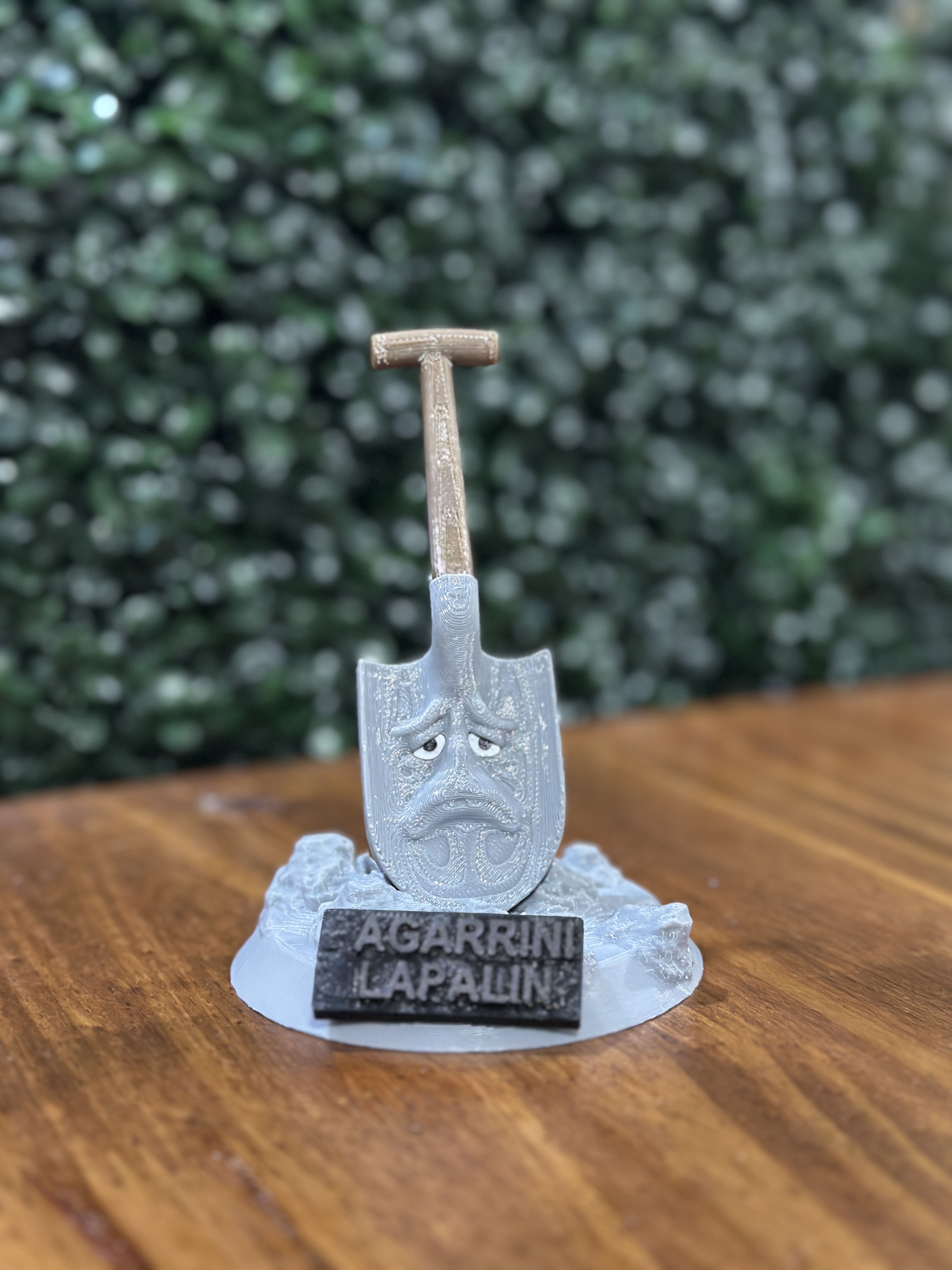 Figura Agarrini Lapalin / Pala Triste Brainrot Meme 3D ⛏️🥺🪨✨