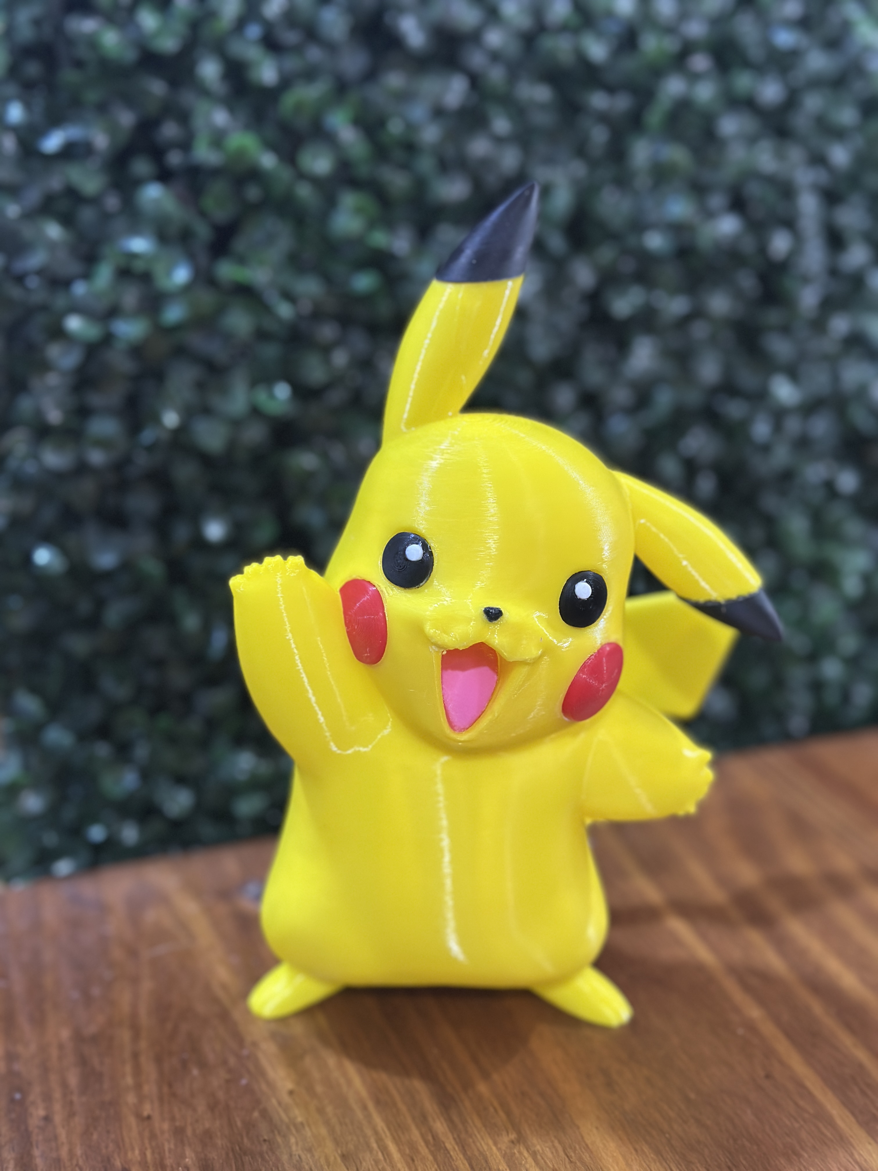 Figura de Pikachu Saludando / Pikachu Pokémon 3D ⚡️🐭💛
